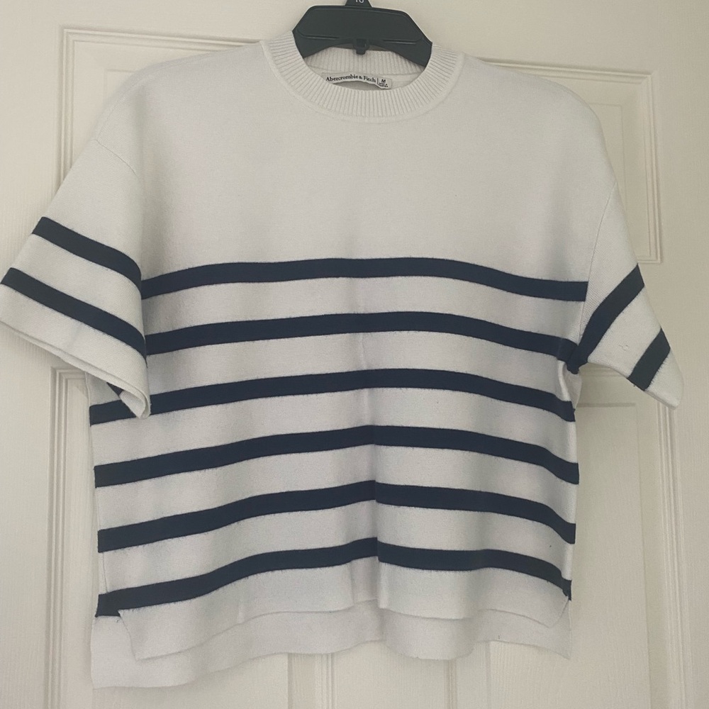 Abercrombie Short Sleeve Crewneck Sweater